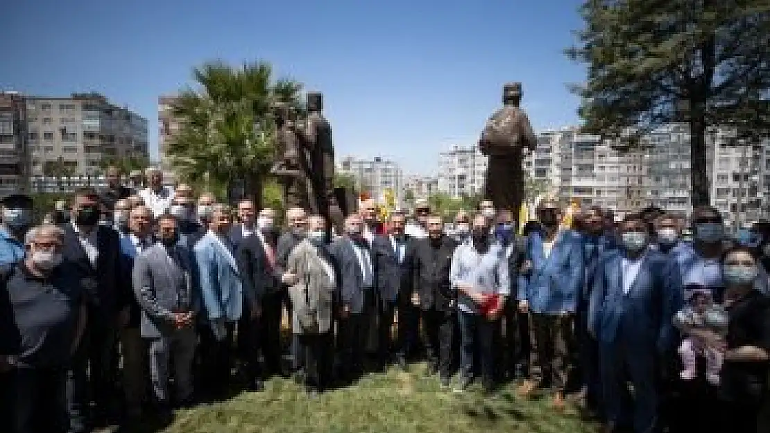 İzmir'li Makedonya göçmenleri 100. Yılında Lozan'ı andı