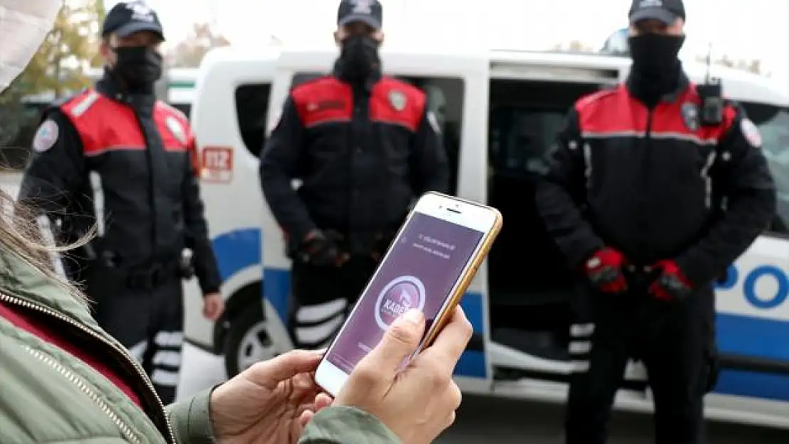 KADES ihbarıyla hayatı kurtuldu… Şüpheli polise baltayla saldırdı