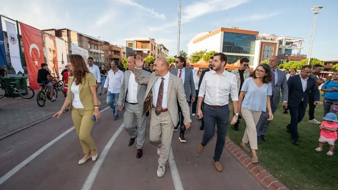 Kadın forumlarının dördüncü durağı Kemalpaşa  Soyer: 'Yeter ki erkekler gölge etmesin'