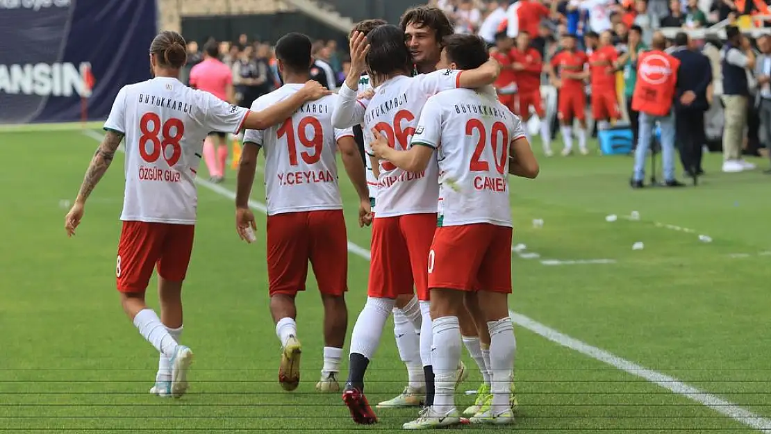 Kafkaf yeniden play-off hattında