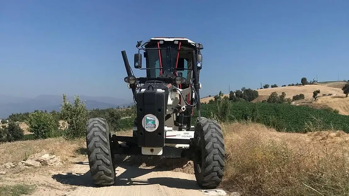 Kiraz Belediyesi'nden Taşlıyatak Mahallesi'nde Yol Çalışması