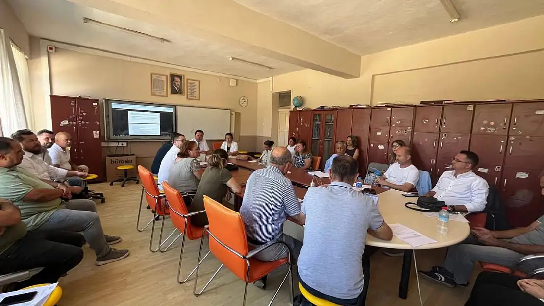 Kiraz'da Yeni Eğitim Yılı Öncesi Müdürler Kurulu Toplandı