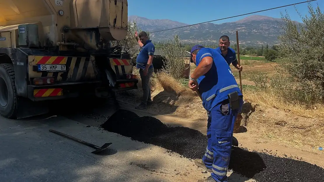 Kiraz'da Yol Bakım Çalışmaları Sürüyor