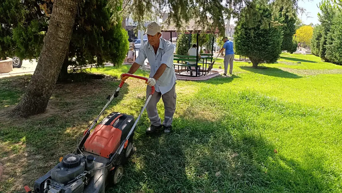 Kiraz'daki Parklara Kapsamlı Temizlik ve Bakım