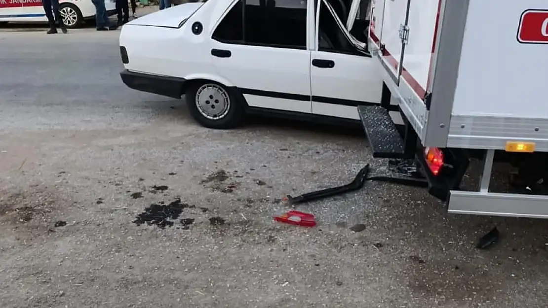 Kiraz Karaburç Mahallesi'nde Trafik Kazası