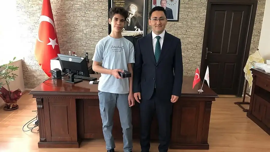 Kiraz Kaymakamı Murat Karahan'dan LGS Birincisi Melih Demirel'e Tebrik