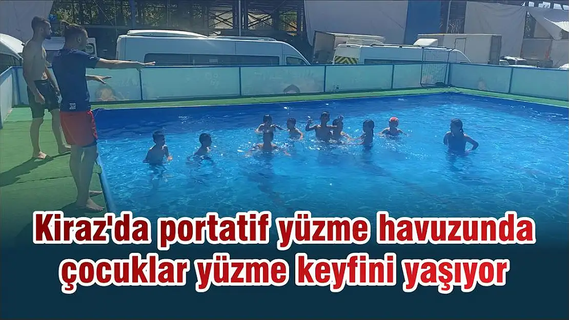 Kiraz'da portatif yüzme havuzunda çocuklar yüzme keyfini yaşıyor