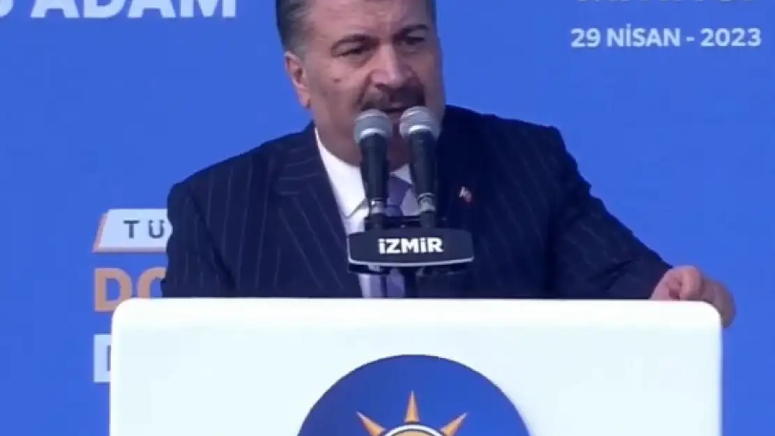 Koca İzmir’de ‘Atatürk’ demedi