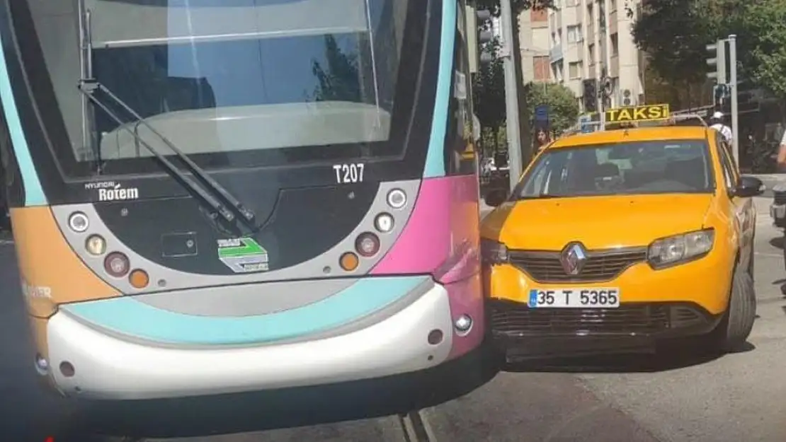 Konak’da Tramvay kazası… Hasar bilinmiyor!