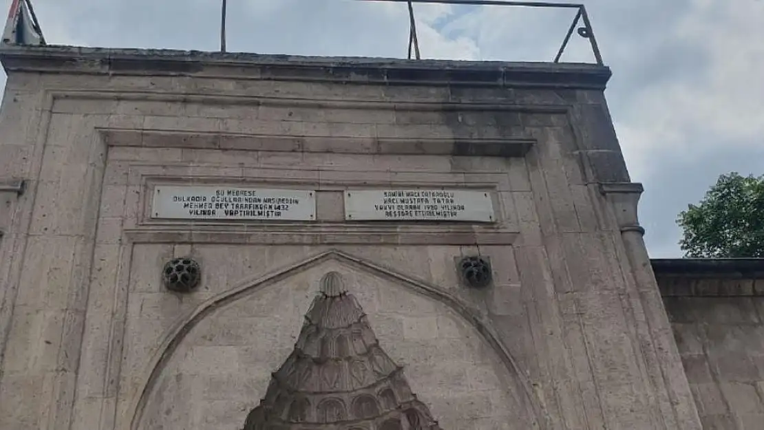 Konya’da 'kurumsala kiralık' 591 yıllık medrese