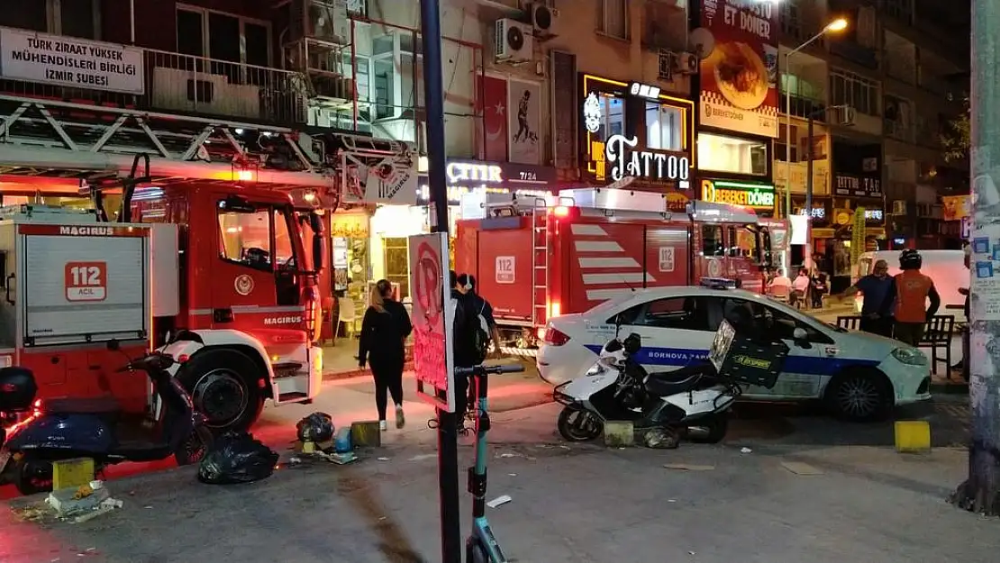 Bornova’da korkutan yangın: 3 itfaiye ekibi birden geldi!