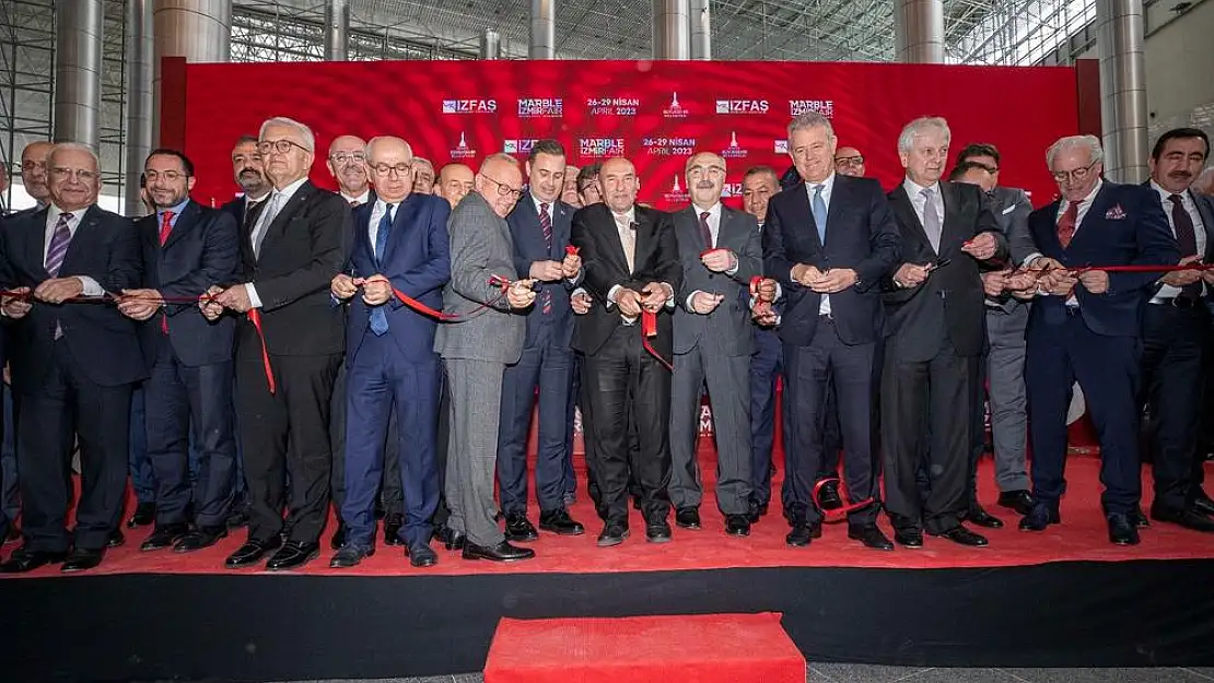 En büyük fuarı açmak için adeta yarıştılar