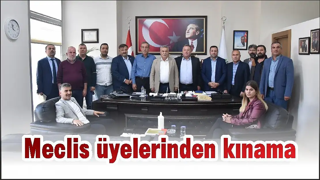 Meclis üyelerinden kınama