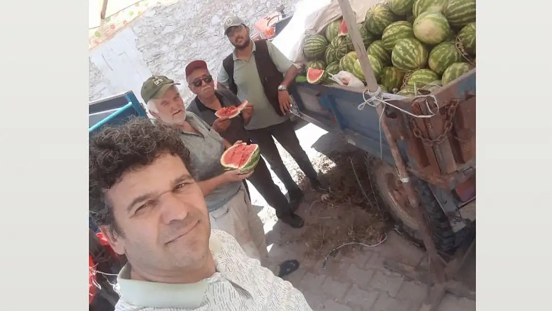 Melih Erakyol'dan Anlamlı Karpuz Hayrı: 'Tarlada Kalan Ürün Ziyan Olmasın'