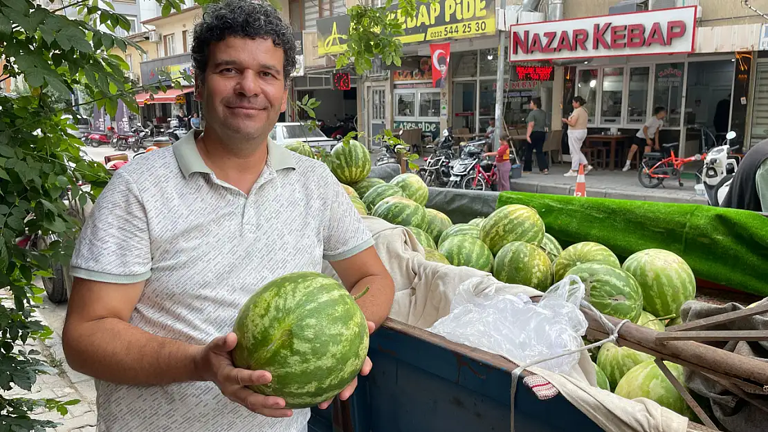 Melih Erakyol'un Karpuz Hayrı Büyük İlgi Gördü: 'Tarlada Kalan Ürün Ziyan Olmasın'