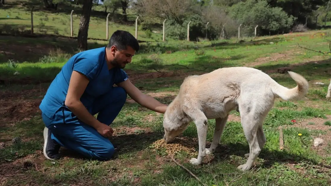 Menderes’te Can Dostlar Unutulmuyor