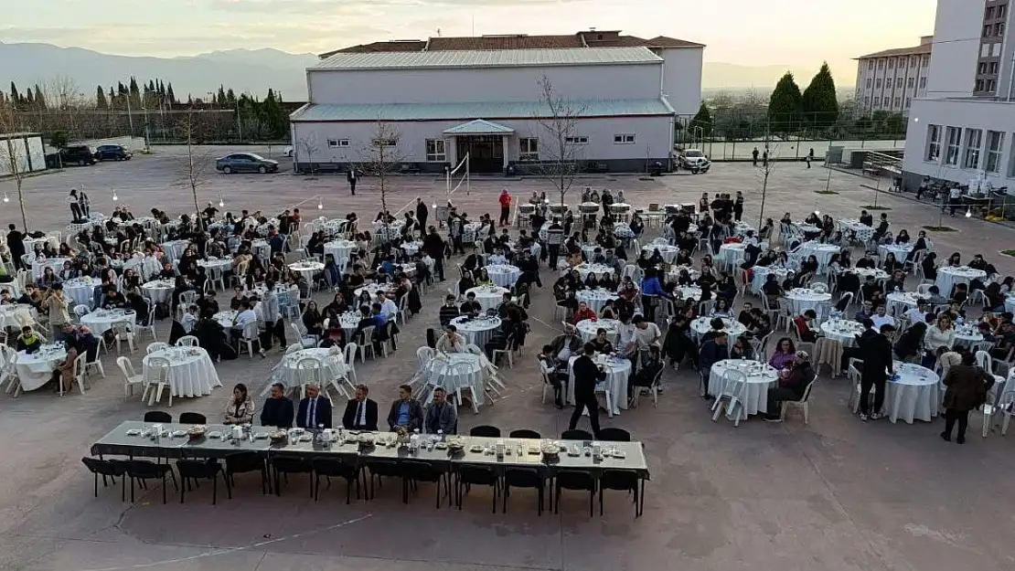 Ödemiş Ayhan Kökmen Fen Lisesi'nde 'İftarda Konuşalım' Buluşması