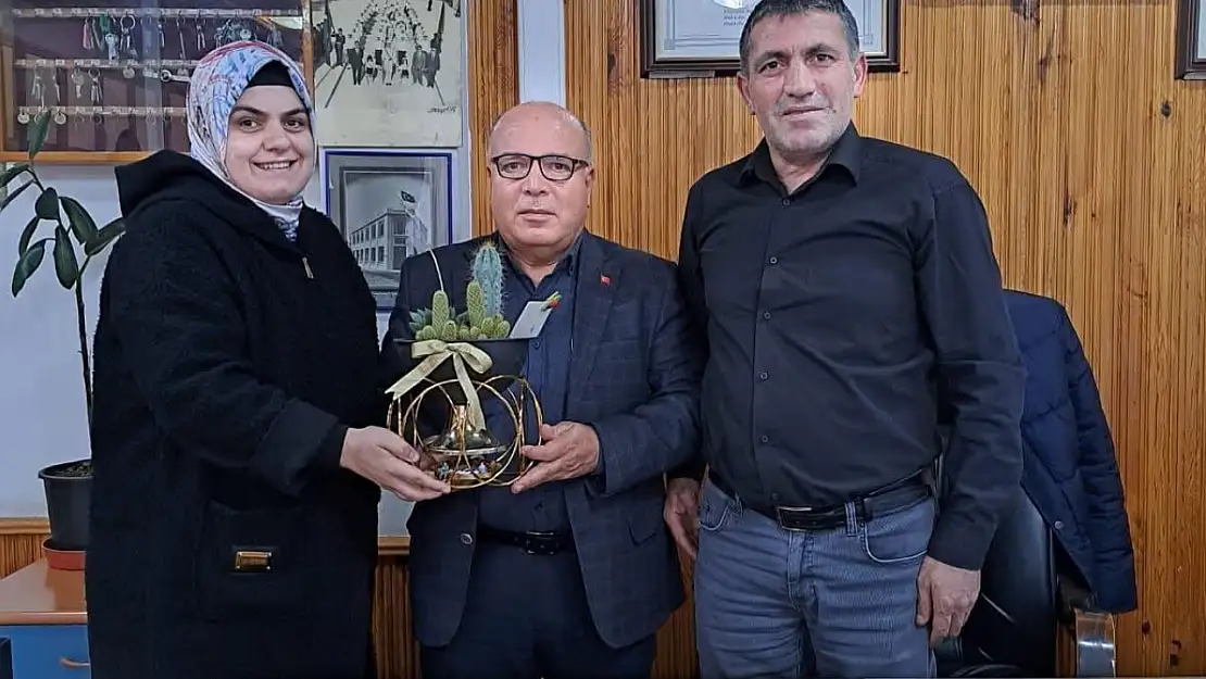 Ödemiş Mesleki ve Teknik Anadolu Lisesi'nden Demirciler Odası Başkanı'na Teşekkür Ziyareti