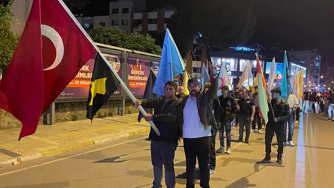 ÖDEMİŞ'TE 3 MAYIS TÜRKÇÜLER GÜNÜ YÜRÜYÜŞÜ DÜZENLENDİ