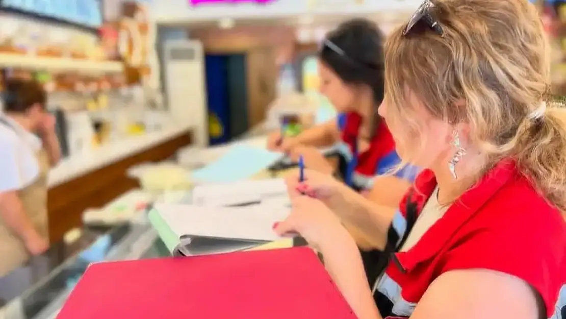 Ödemiş'te Gıda Denetimleri Sıkılaşıyor: Numune Kontrolleri Aralıksız Sürüyor