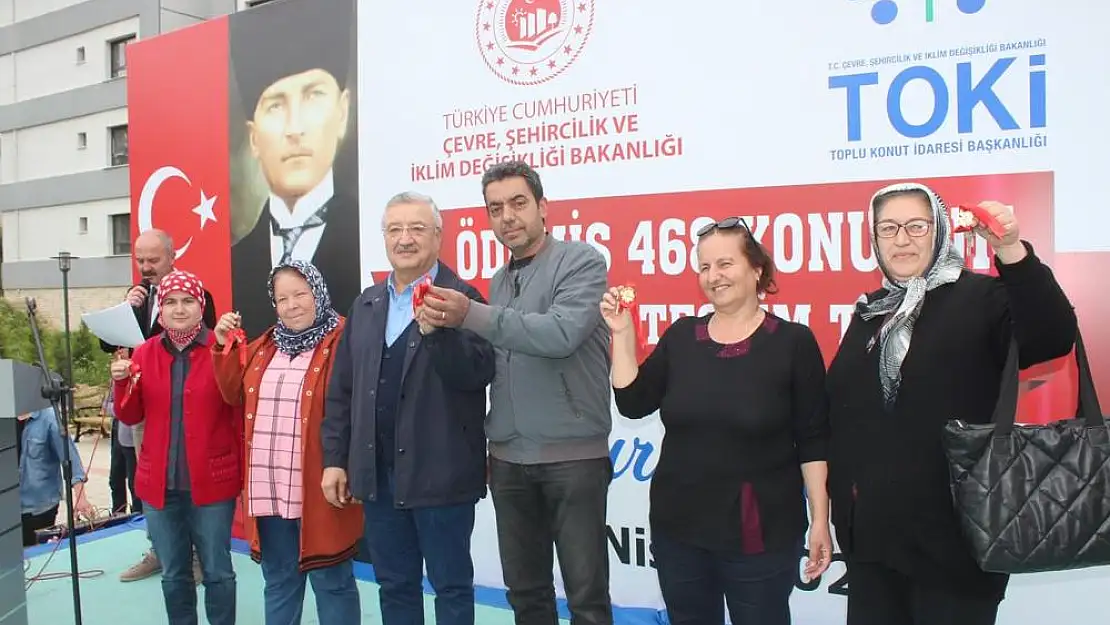 Ödemiş TOKİ evleri anahtar teslim töreni gerçekleştirildi