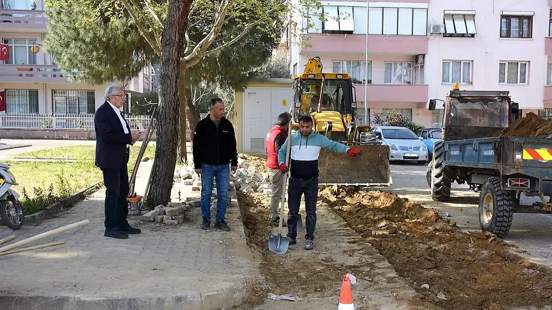 Ödemiş'te kilit parke taş mesaisi 2022'de de tam gaz devam etti