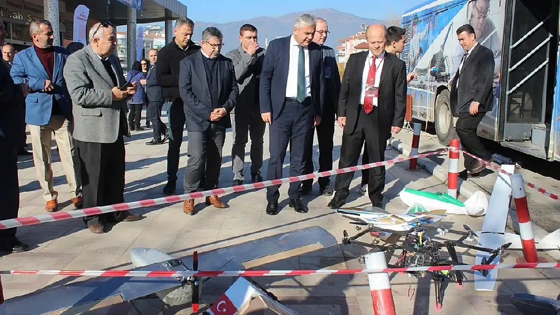 Ödemiş’te öğrencilerin teknolojik tasarımları sergilendi