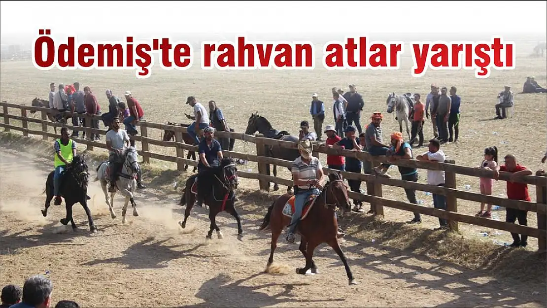 Ödemiş’te rahvan atlar yarıştı