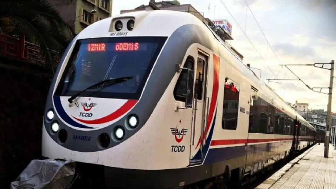 ÖDEMİŞ'TE TREN SAATLERİ YENİDEN DÜZENLENDİ