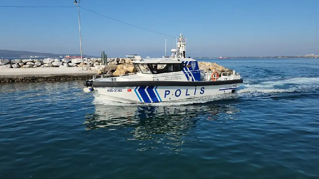 Polis devriye botu hizmete girdi