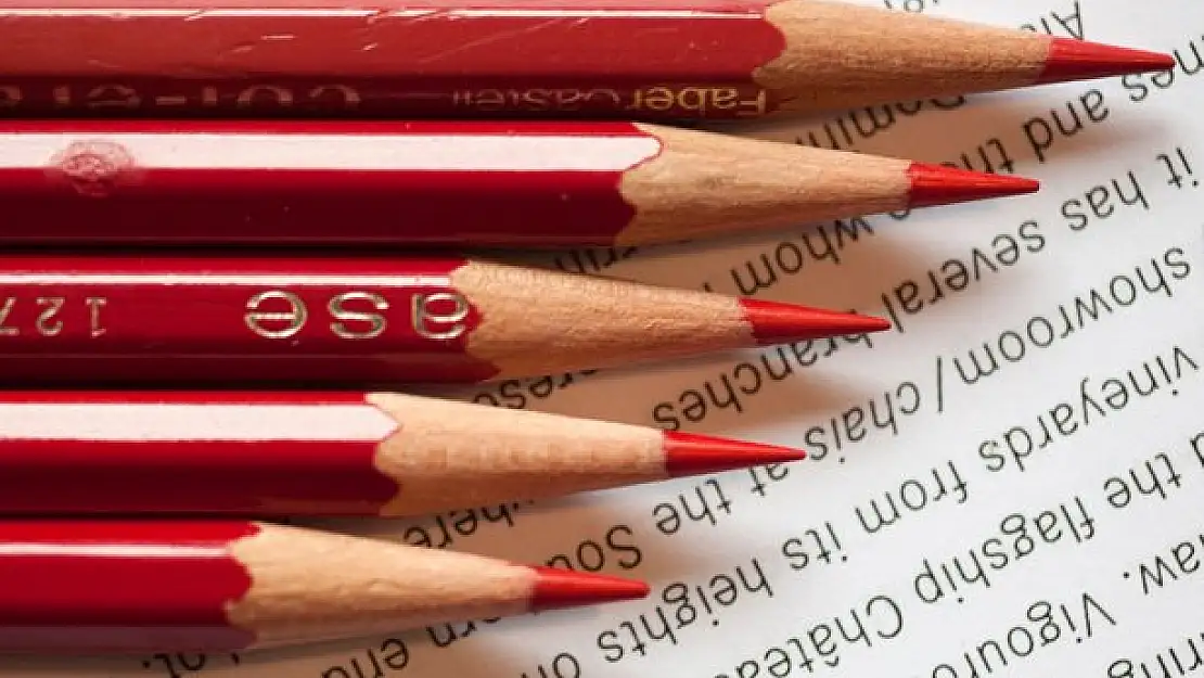 Rüyada kırmızı kalem görmek ne anlama gelir?