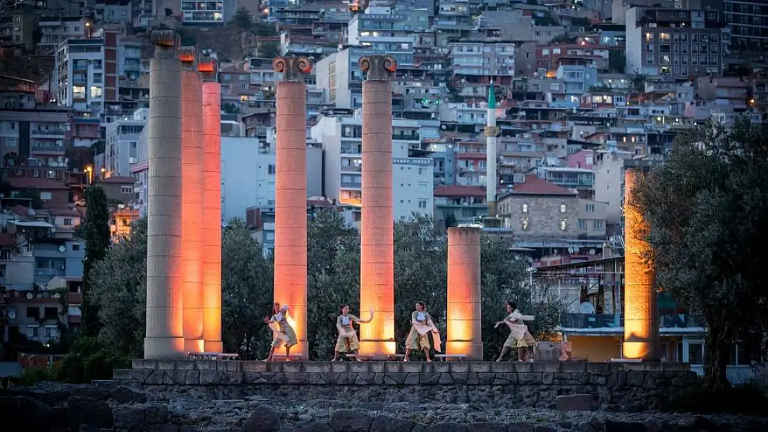 Sanat ve edebiyatın yıldızları Bayraklı'da buluşuyor