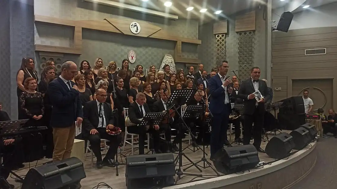 Sanatseverler coşkulu konserde buluştu