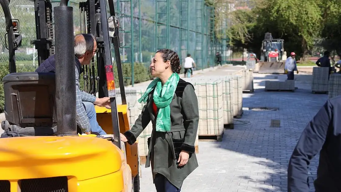 Selçuk’ta yol çalışmaları başladı