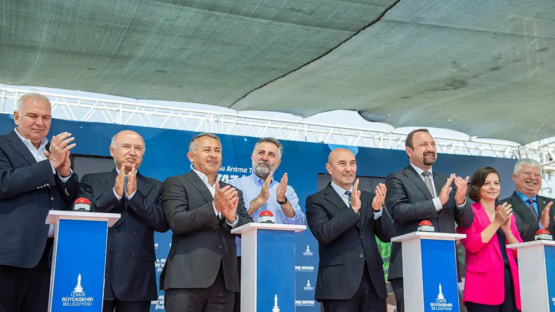 Soyer İzmir Körfezi’nde yüzmeye baş koydu