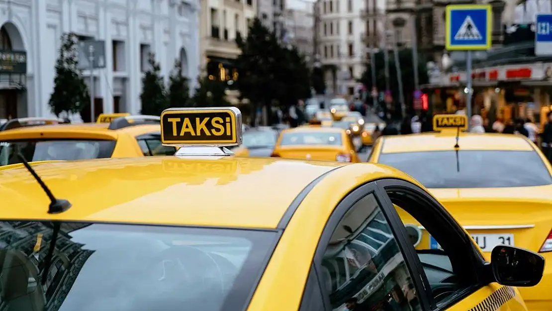 “Taksi ücretlerindeki zamları yapan UKOME’de bakanlık temsilcileri de bulunuyor”