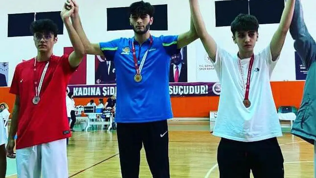 Teakwondo Ümitler Şampiyonasında Seferihisar’lı sporcular hepimizi gururlandırdı