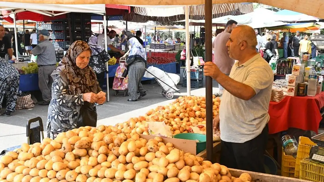 Tepeköy sakinleri yeni pazar yerine kavuştu