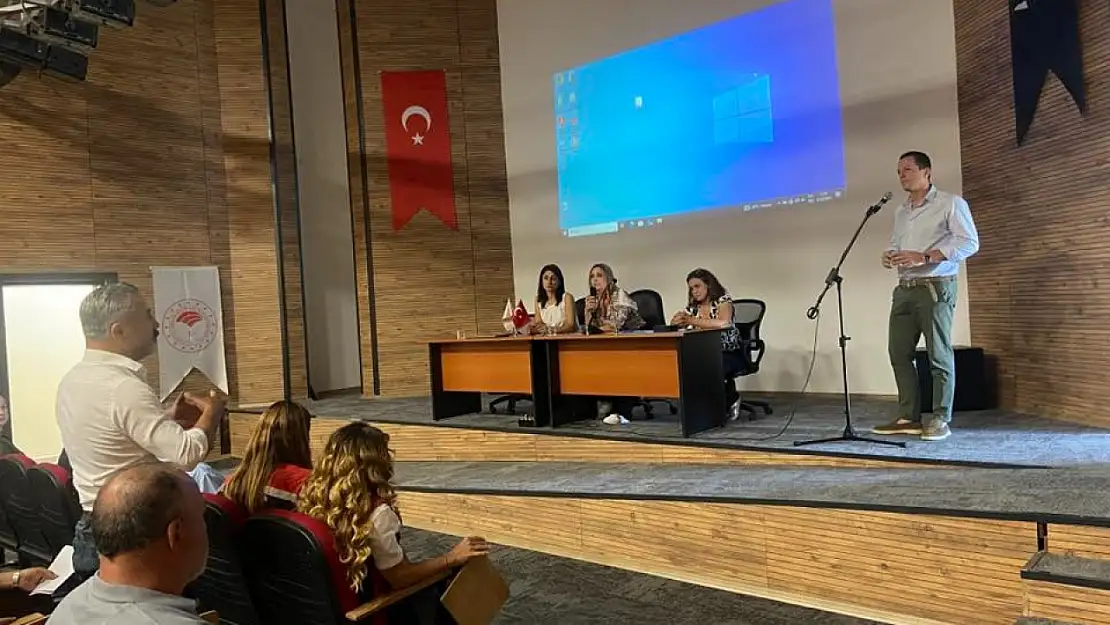 Tire'de İncirde Aflatoksinle Mücadele Toplantısı Yoğun Katılımla Gerçekleşti