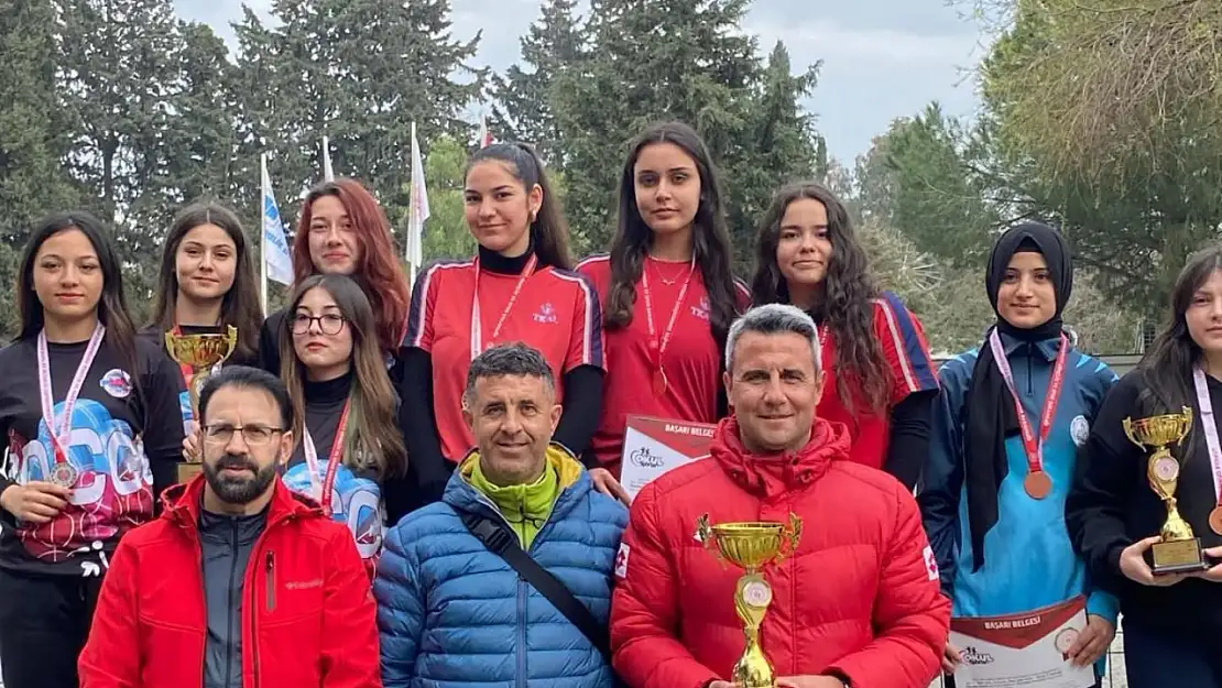 Tire Kutsan Anadolu Lisesi Bocce Takımı İzmir Şampiyonu Oldu