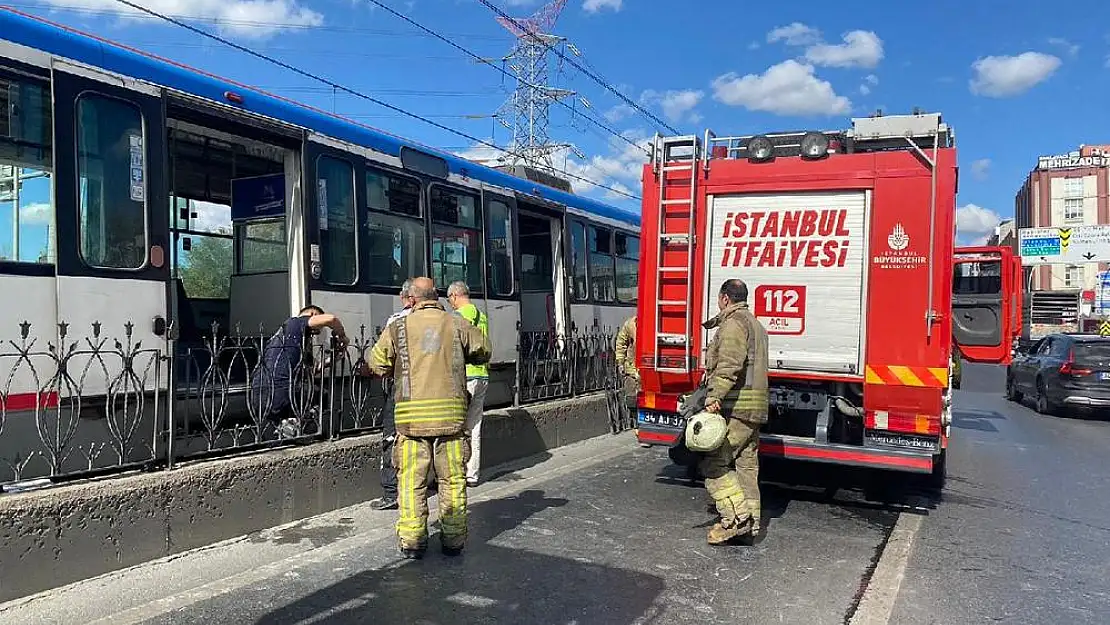 Tramvayda dumanlar çıktı!