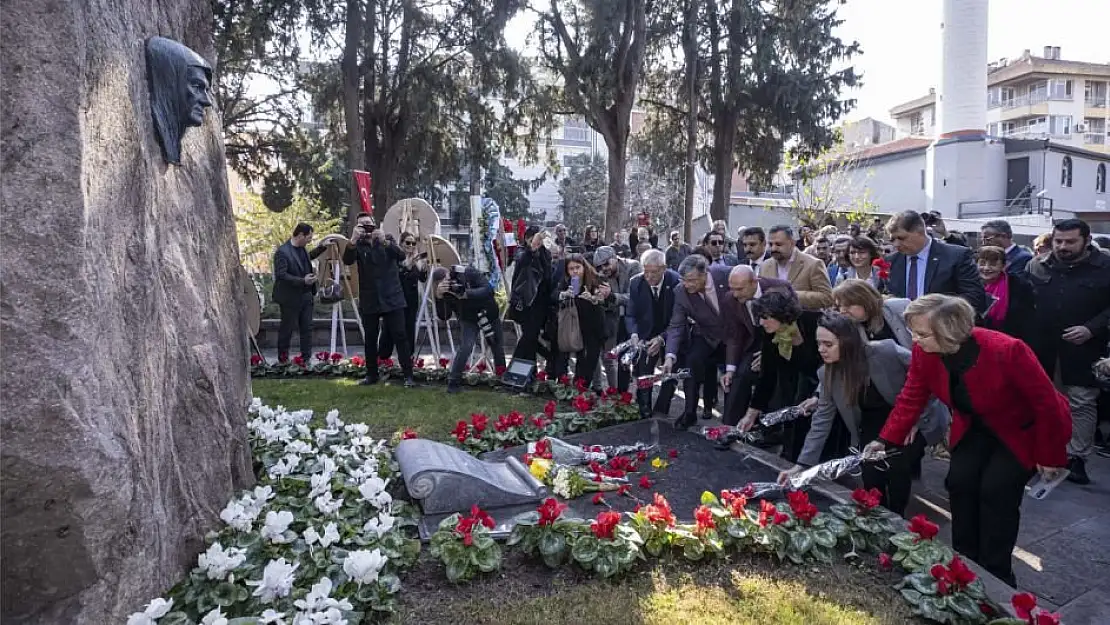 Zübeyde Hanım ölümünün 100. yıl dönümünde vefa ve umutla anıldı