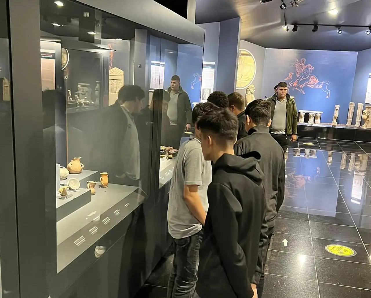 Ülkü Ocakları Ödemiş, Aziz Sancar Eğitim Programı Kapsamında Ödemiş Müzesi'ni Ziyaret Etti