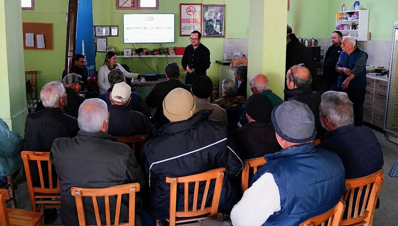 Doyranlı'da Zeytin Üreticilerine Eğitim Verildi