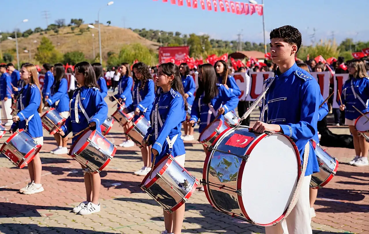 Tire, Cumhuriyet Bayramı'nı Coşkuyla Kutladı