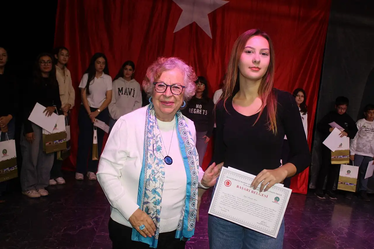 'Savaş–Recep Başsoy Türkçemize Özen Dil ve Yazın Ödülleri' 10. Yarışması Ödemiş'te Gerçekleşti