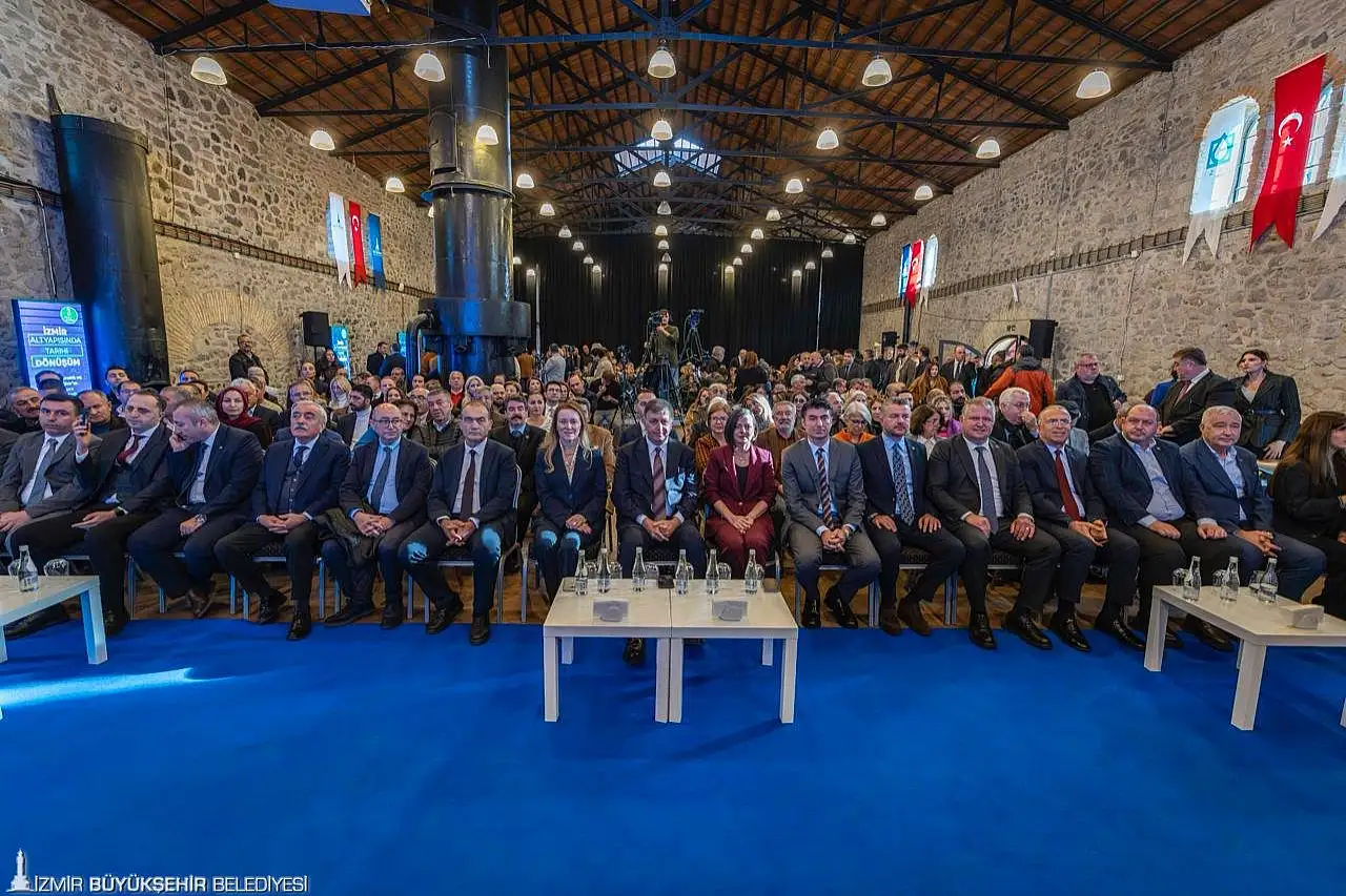 İzmir'de 3 milyarlık altyapı yatırımı başladı