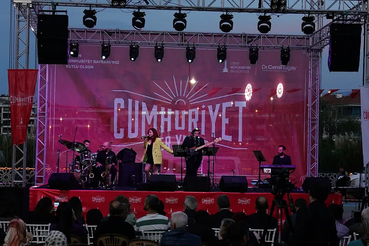 Tire'de Cumhuriyet'in 102. Yılı Büyük Coşkuyla Kutlanmaya Başladı
