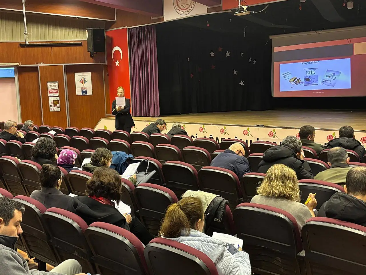 Ödemiş'te okul yöneticilerine etik eğitimi verildi