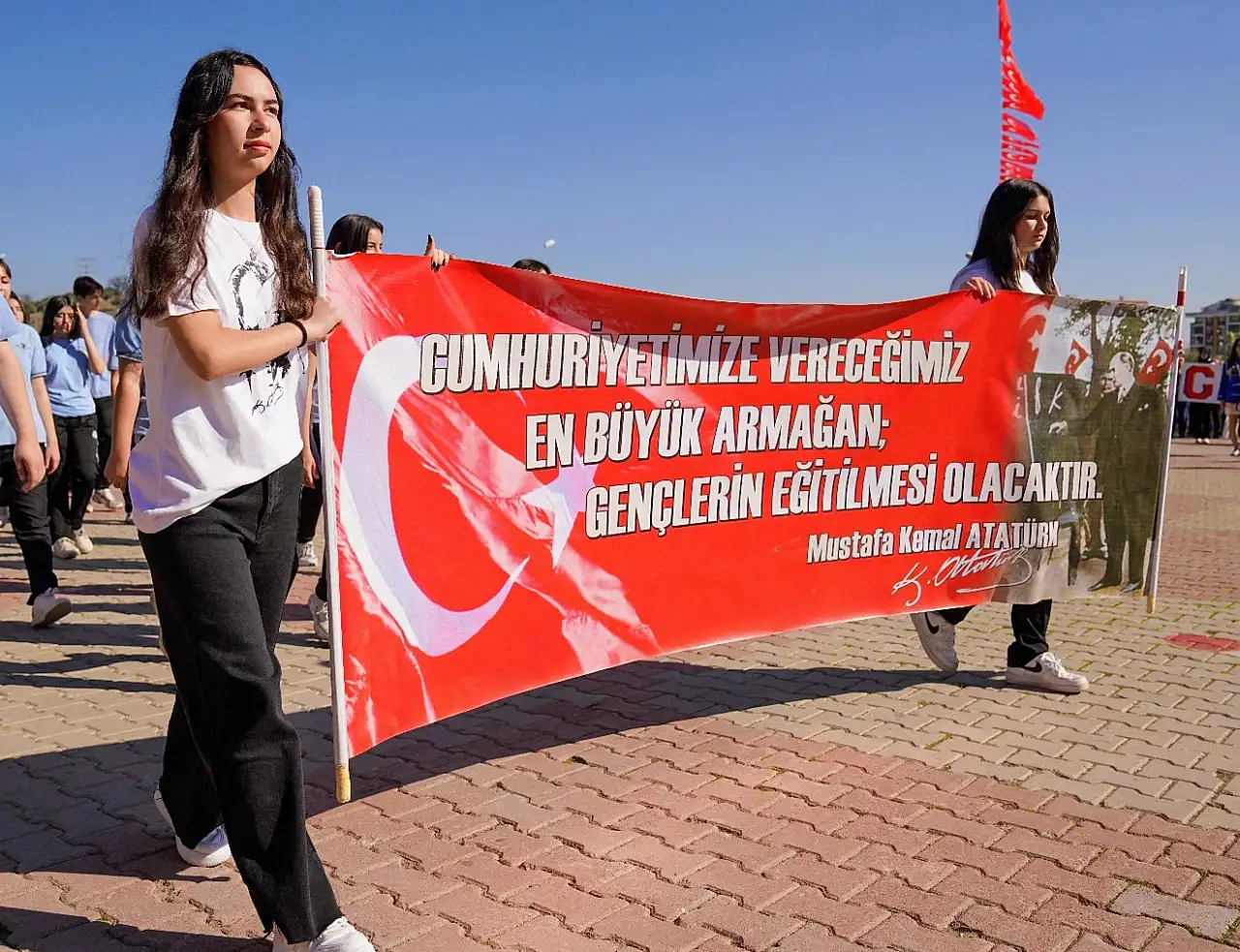 Tire, Cumhuriyet Bayramı'nı Coşkuyla Kutladı